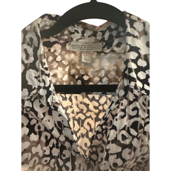 Dana Buchman Button-Up Top - Picture 2 of 3